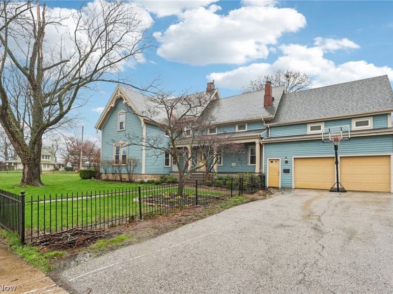 16807 Hilliard Road, Lakewood, OH 44107 Photo 3