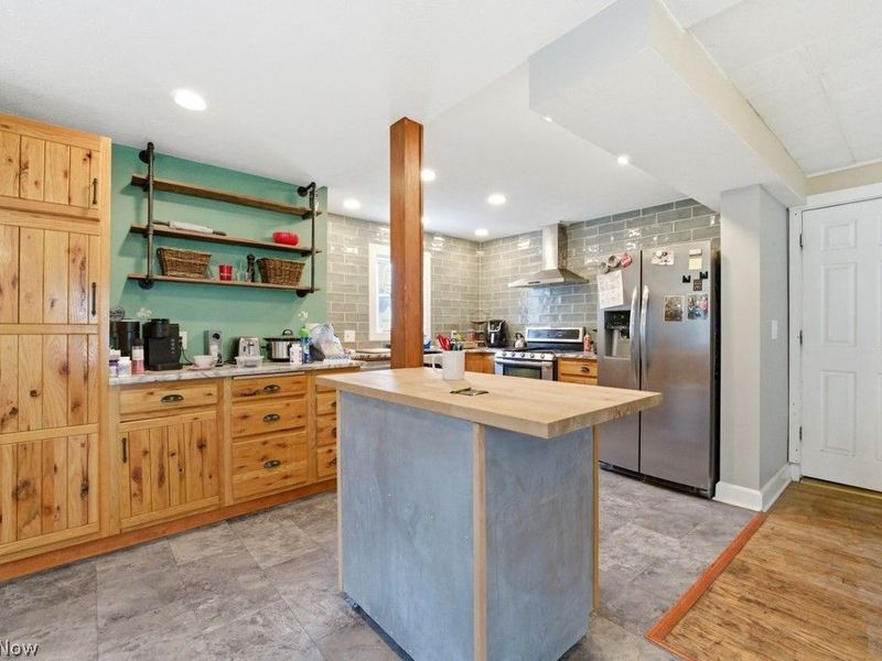 38306 Roselawn Avenue, Willoughby, OH 44094 Photo 10