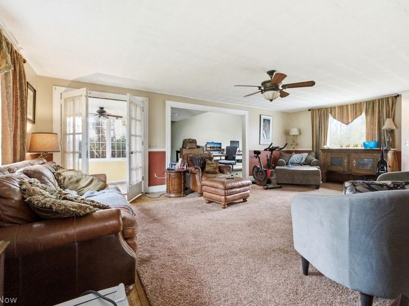 38306 Roselawn Avenue, Willoughby, OH 44094 Photo 2