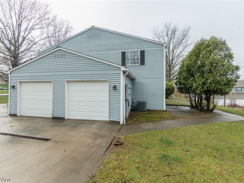 13646 Oakbrook Drive, Unit 3646, North Royalton, OH 44133 Photo 3