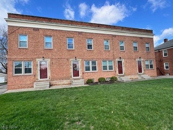 2848 Wooster Road, Rocky River, OH 44116