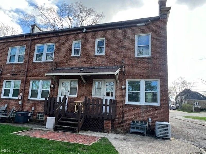 2848 Wooster Road, Rocky River, OH 44116 Photo 2