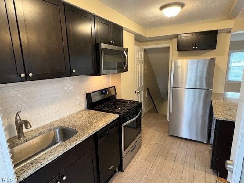 2848 Wooster Road, Rocky River, OH 44116 Photo 7