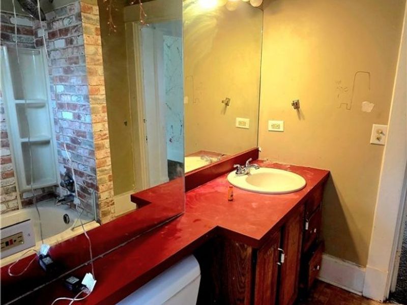 104 W Spring Street, Marietta, OH 45750 Photo 22