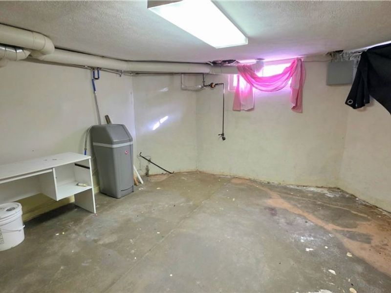 104 W Spring Street, Marietta, OH 45750 Photo 29