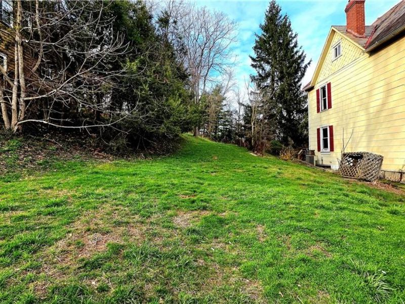 104 W Spring Street, Marietta, OH 45750 Photo 33