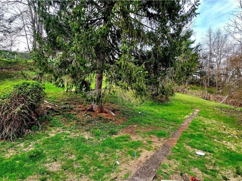 104 W Spring Street, Marietta, OH 45750 Photo 36