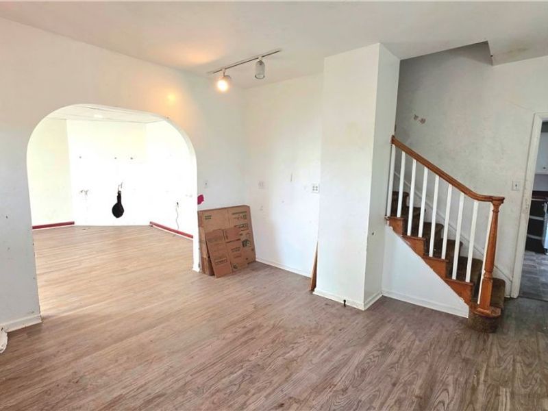 104 W Spring Street, Marietta, OH 45750 Photo 4