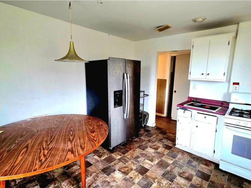 104 W Spring Street, Marietta, OH 45750 Photo 9