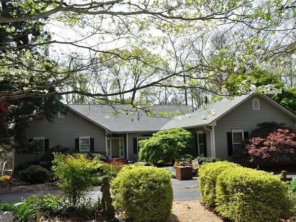731 Hidden Lakes Trail, Jefferson, GA 30549