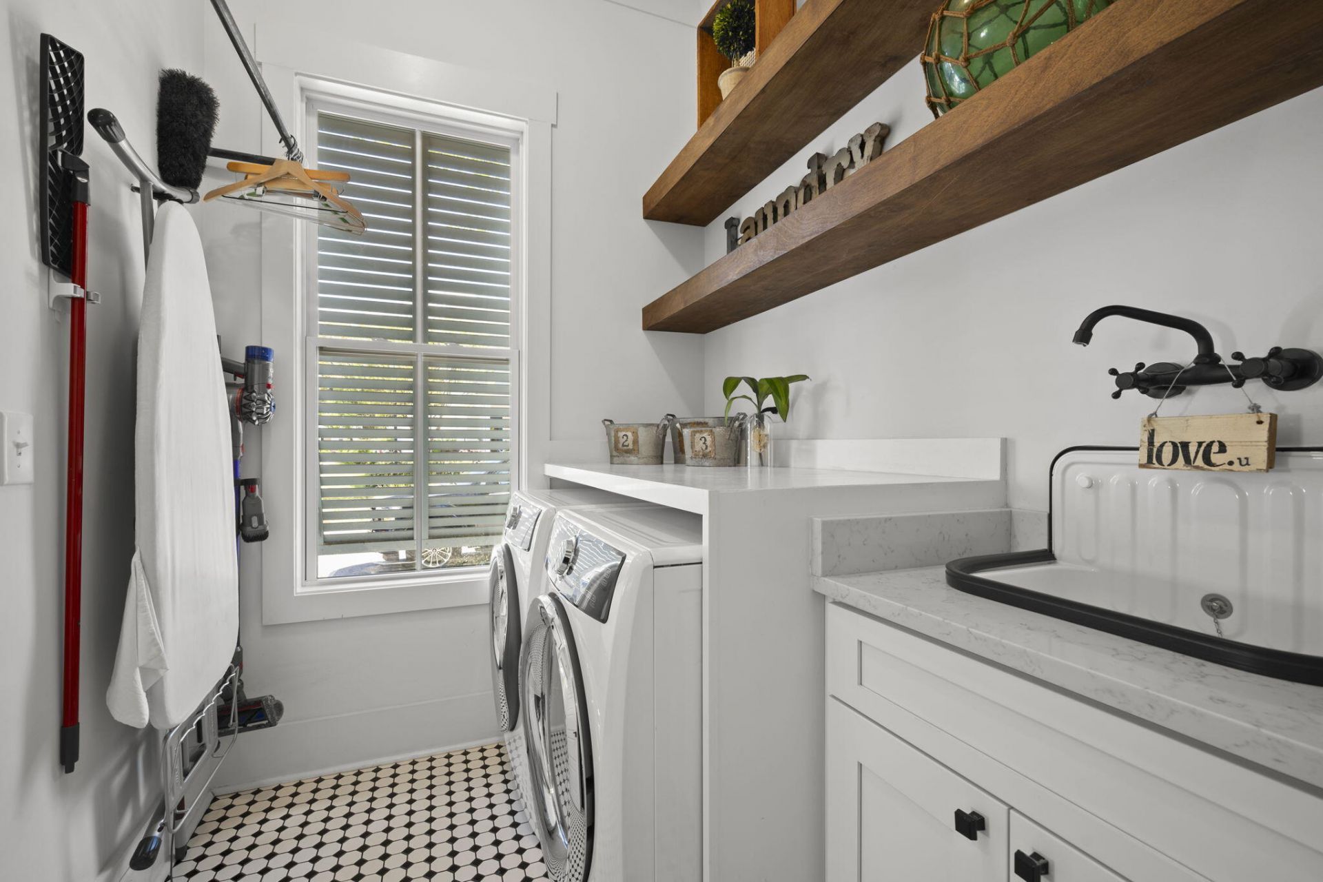 5117 Celtic Drive Photo 36