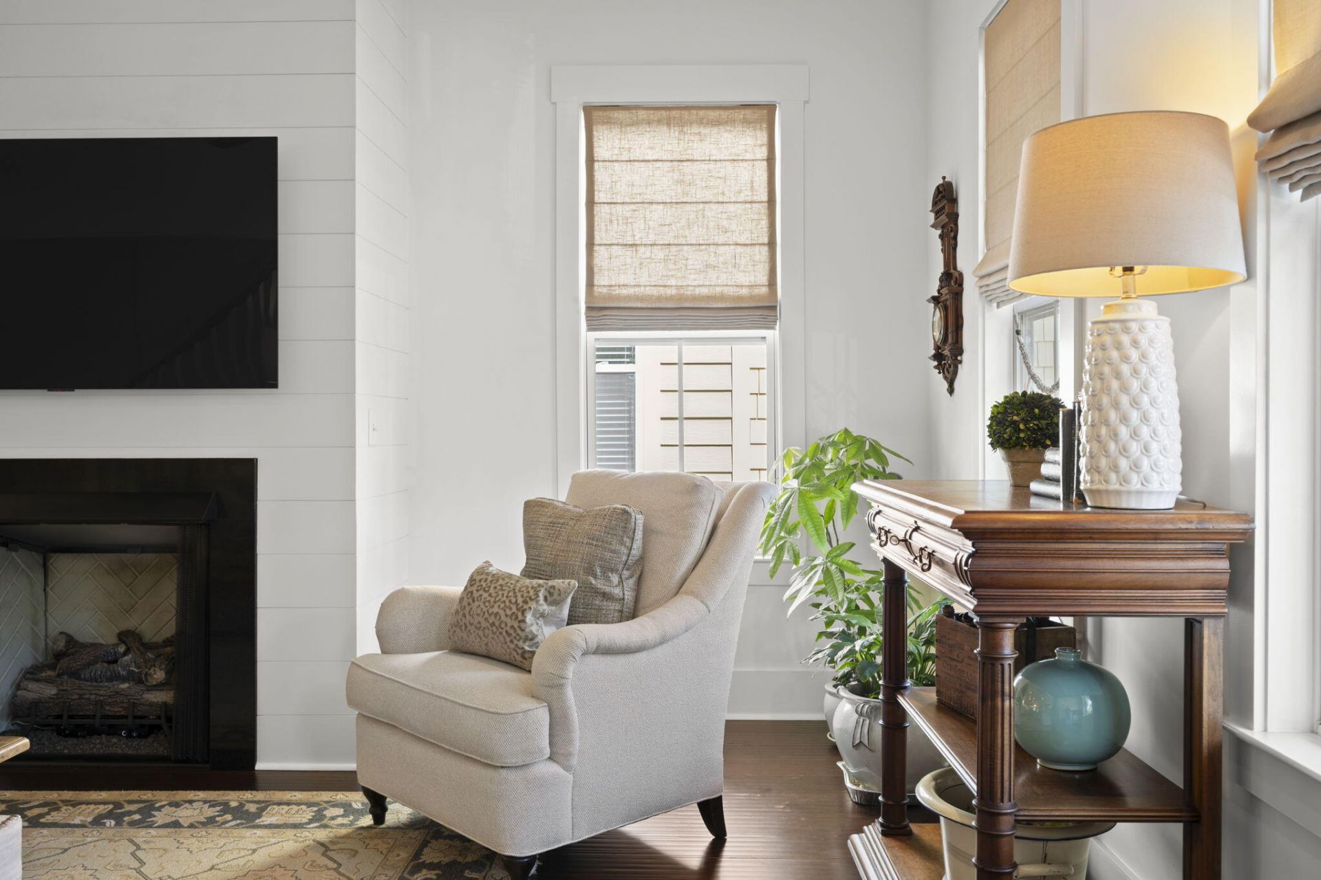 5117 Celtic Drive Photo 6