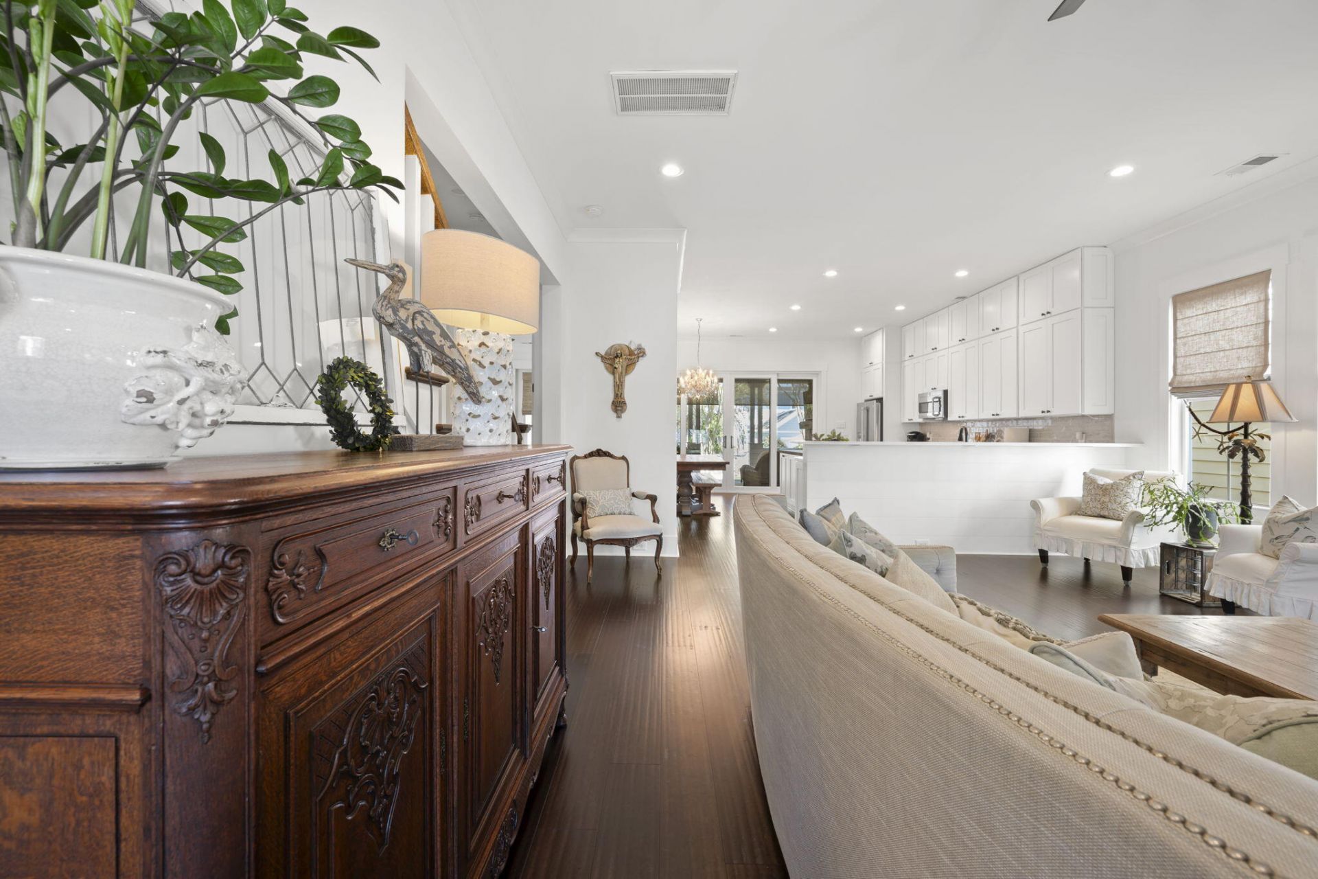 5117 Celtic Drive Photo 7