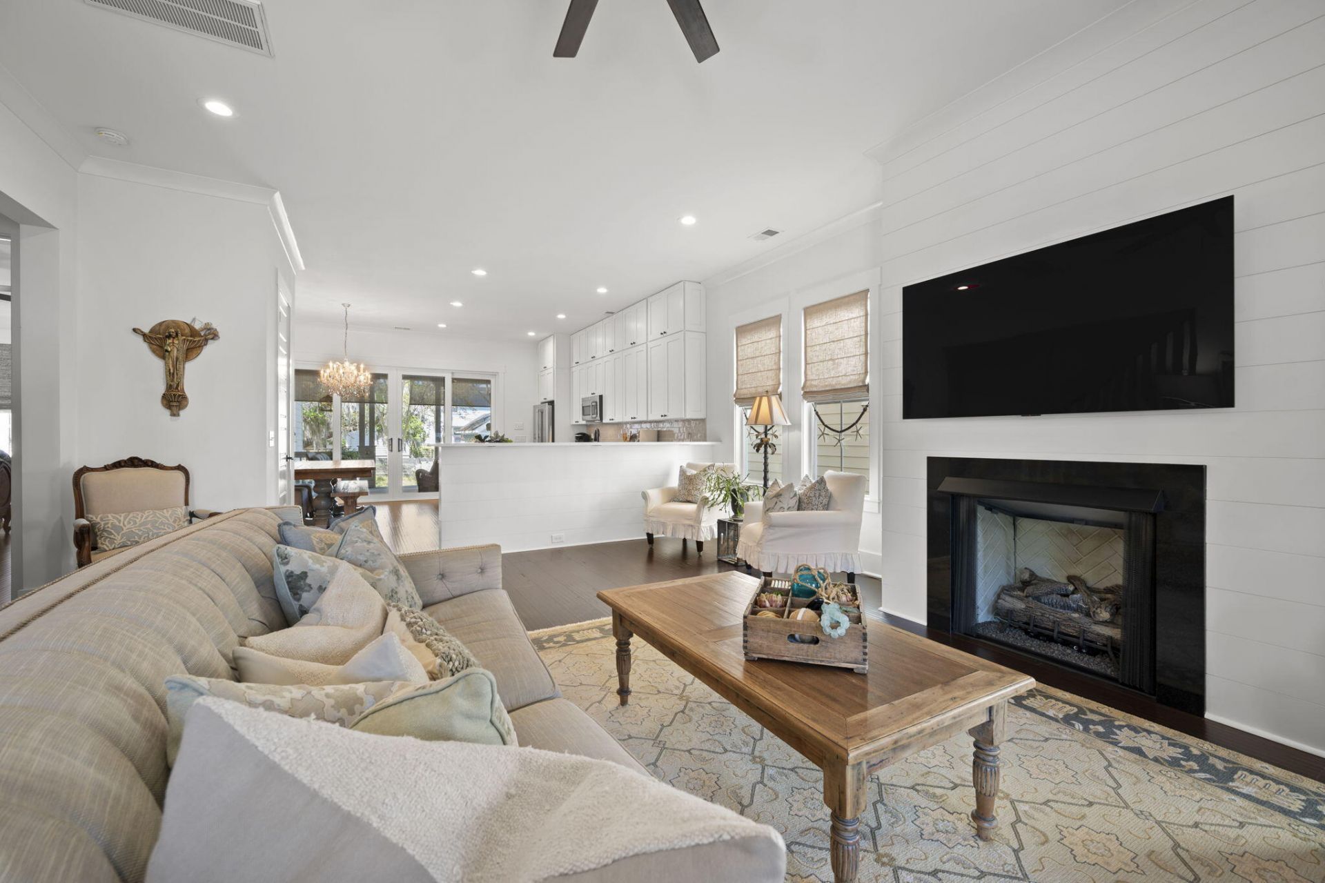 5117 Celtic Drive Photo 8