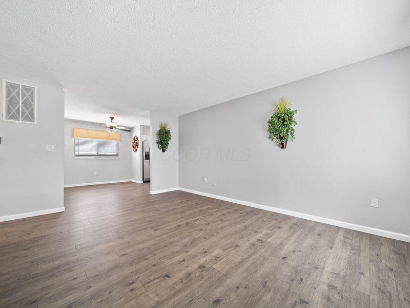 4566 Wendler Boulevard, Columbus, OH 43230 Photo 8