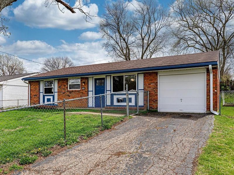 10092 Windswept Lane, Colerain Township, OH 45251 Photo 2