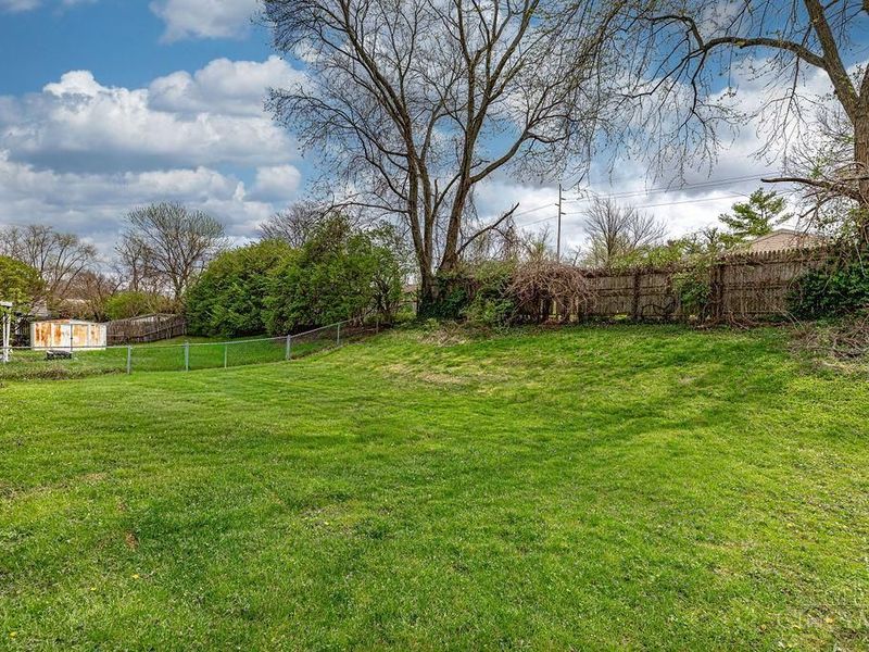 10092 Windswept Lane, Colerain Township, OH 45251 Photo 3