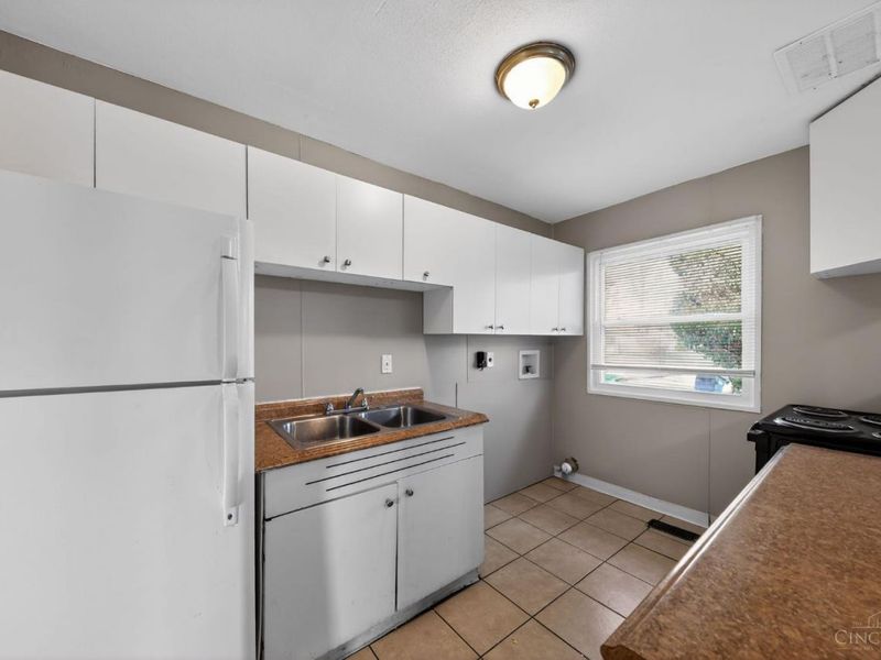 9610 Gibralter Drive, Colerain Township, OH 45251 Photo 11