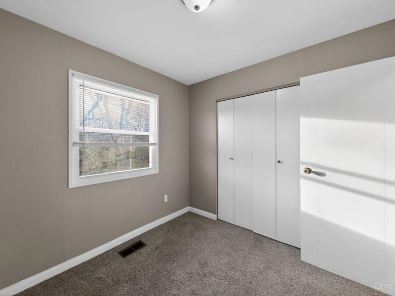 9610 Gibralter Drive, Colerain Township, OH 45251 Photo 16