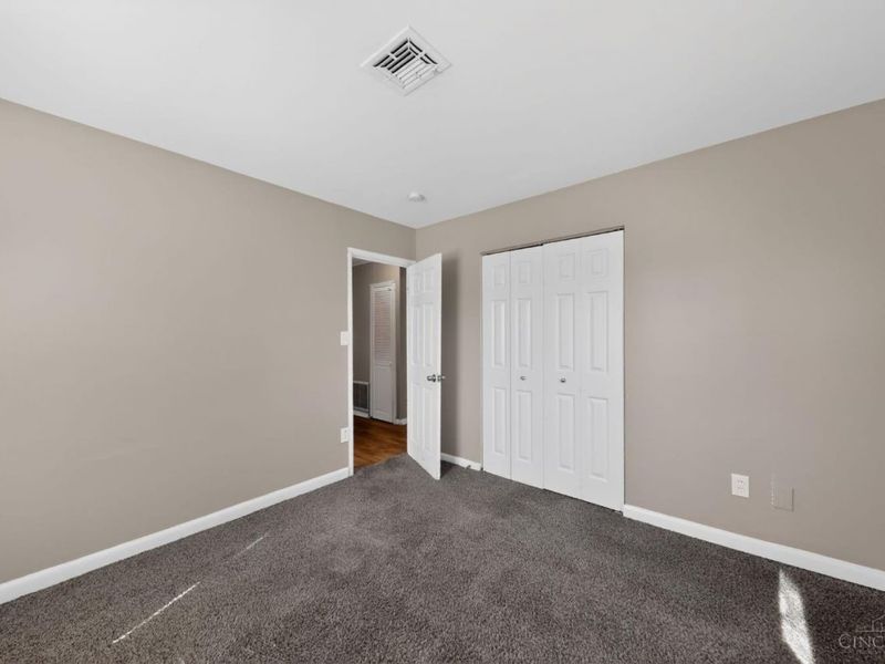 9710 Loralinda Drive, Colerain Township, OH 45251 Photo 23