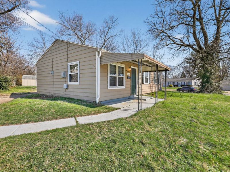 9710 Loralinda Drive, Colerain Township, OH 45251 Photo 3