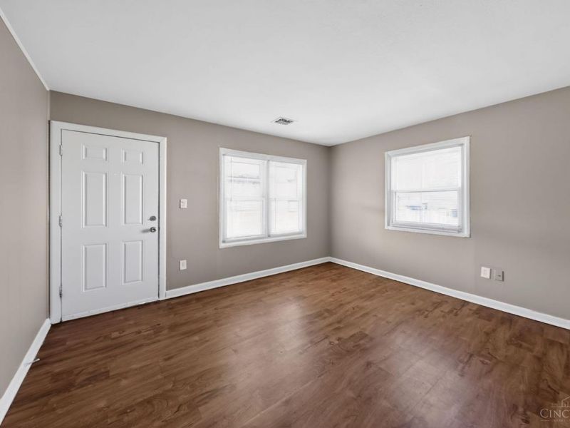 9710 Loralinda Drive, Colerain Township, OH 45251 Photo 5