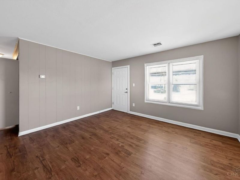 9710 Loralinda Drive, Colerain Township, OH 45251 Photo 7