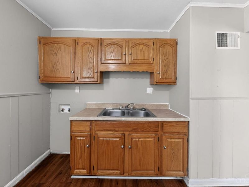 9710 Loralinda Drive, Colerain Township, OH 45251 Photo 8