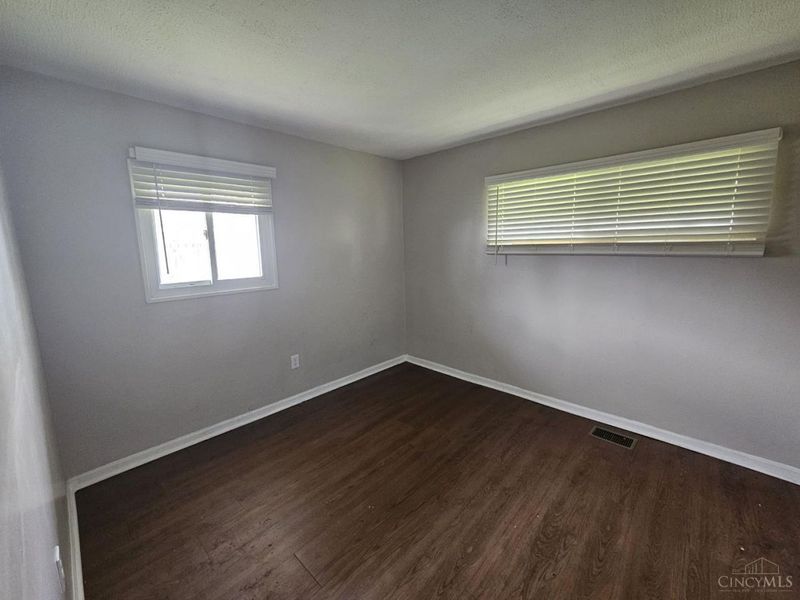 1275 Frost Court, Springfield Twp., OH 45231 Photo 2