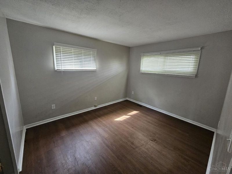 1275 Frost Court, Springfield Twp., OH 45231 Photo 4