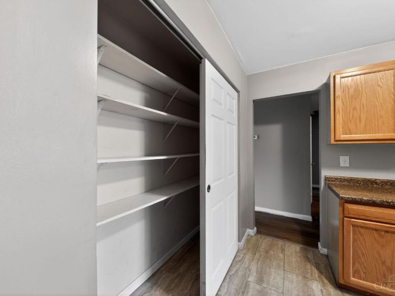 7943 Glenorchard Drive, Cincinnati, OH 45237 Photo 13