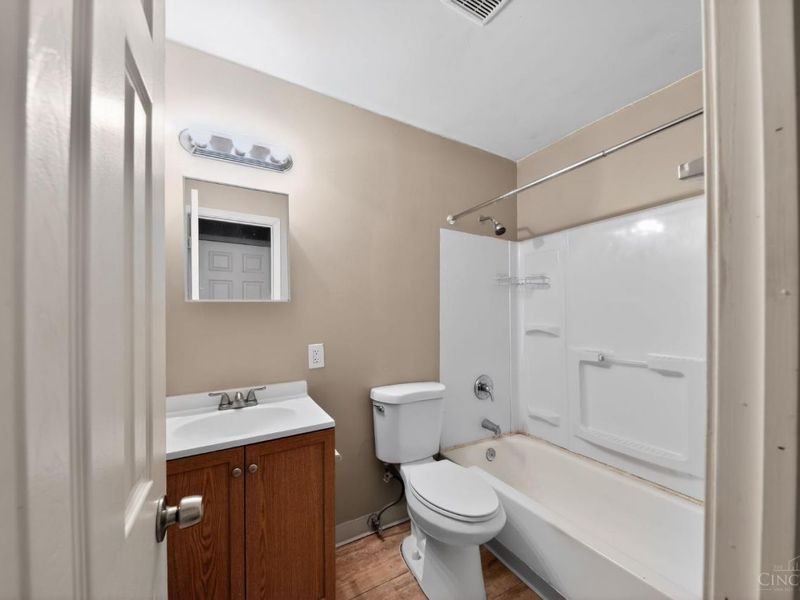 7943 Glenorchard Drive, Cincinnati, OH 45237 Photo 23