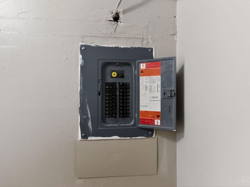 7943 Glenorchard Drive, Cincinnati, OH 45237 Photo 26