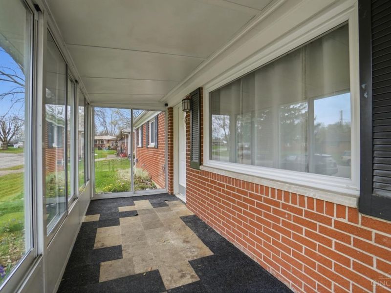 424 Cato Court, New Lebanon, OH 45345 Photo 4