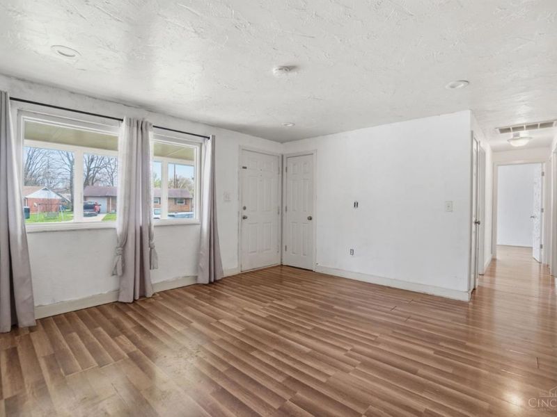 424 Cato Court, New Lebanon, OH 45345 Photo 8