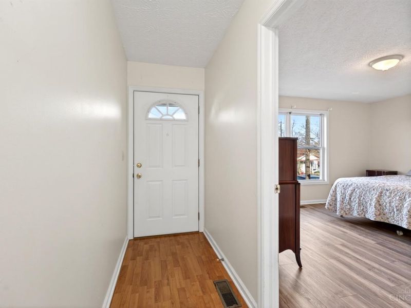 504 Pauline Drive, South Lebanon, OH 45065 Photo 3