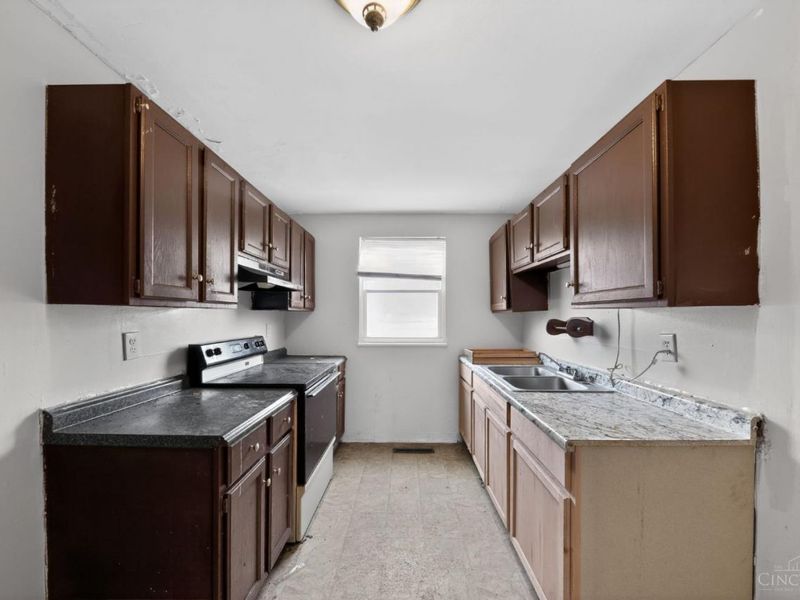 1687 Valdosta Drive, Sharonville, OH 45246 Photo 6