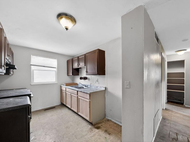 1687 Valdosta Drive, Sharonville, OH 45246 Photo 8