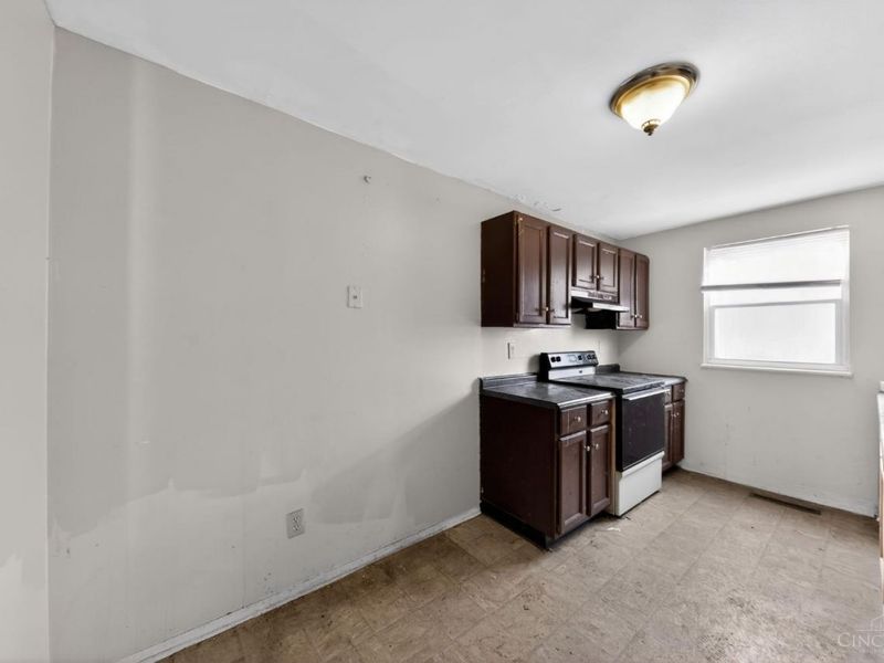 1687 Valdosta Drive, Sharonville, OH 45246 Photo 9