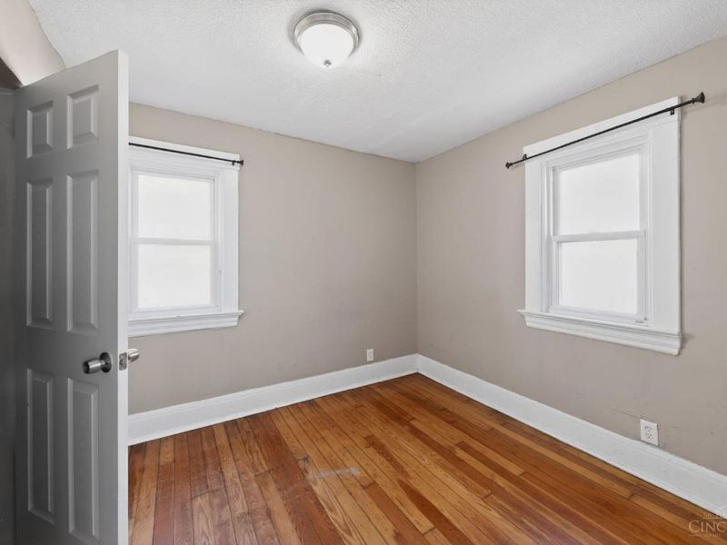 206 W 69th Street, Cincinnati, OH 45216 Photo 16