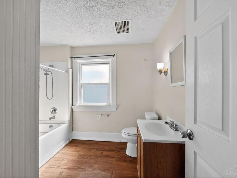 206 W 69th Street, Cincinnati, OH 45216 Photo 20