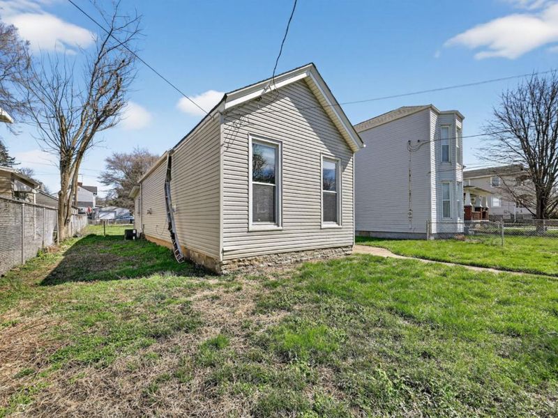 206 W 69th Street, Cincinnati, OH 45216 Photo 3