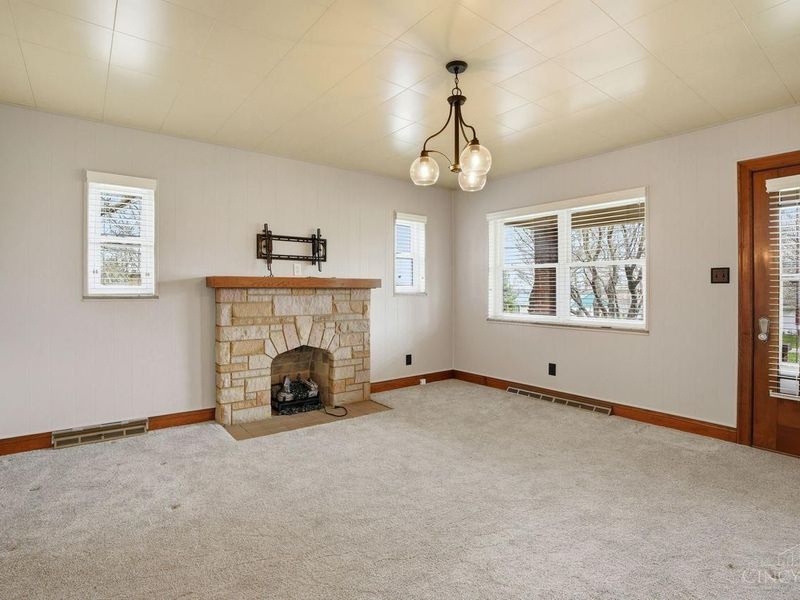 8757 Bridgetown Road, Miami Twp, OH 45002 Photo 5