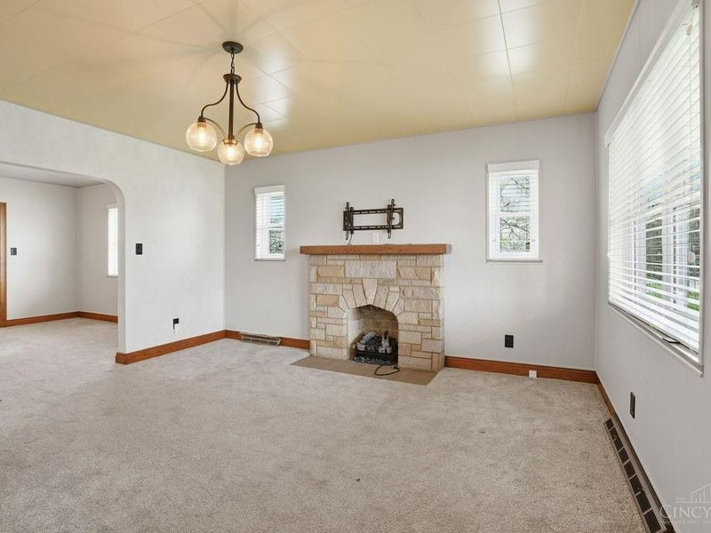 8757 Bridgetown Road, Miami Twp, OH 45002 Photo 6