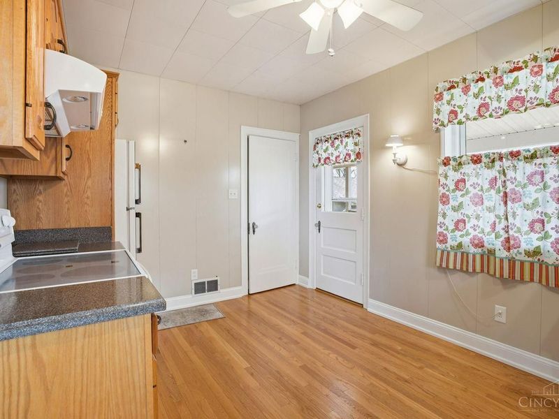 8757 Bridgetown Road, Miami Twp, OH 45002 Photo 9