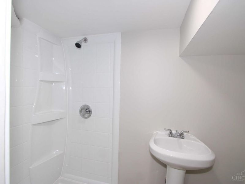 3837 Iona Avenue, Cincinnati, OH 45213 Photo 24