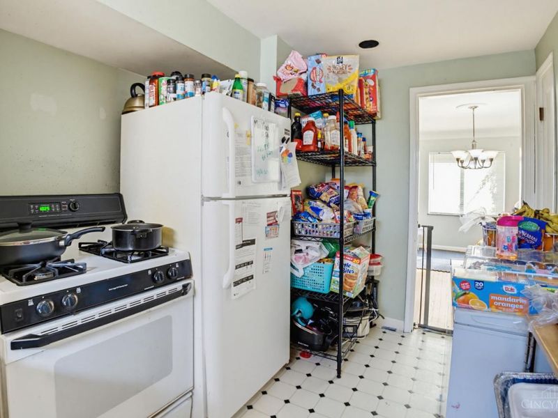 2034 Sundale Avenue, Cincinnati, OH 45239 Photo 7