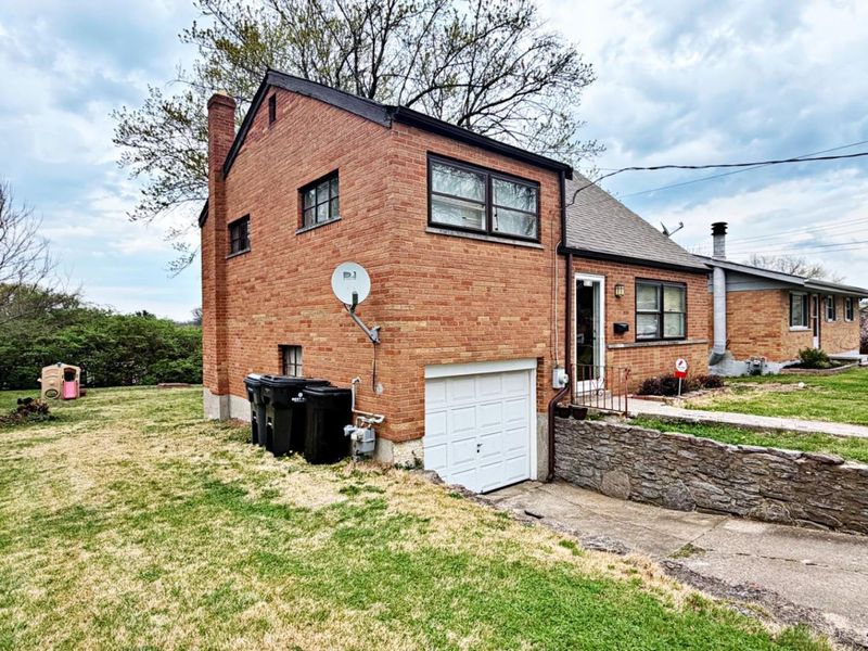 5110 Chantilly Drive, Delhi Twp, OH 45238 Photo 3