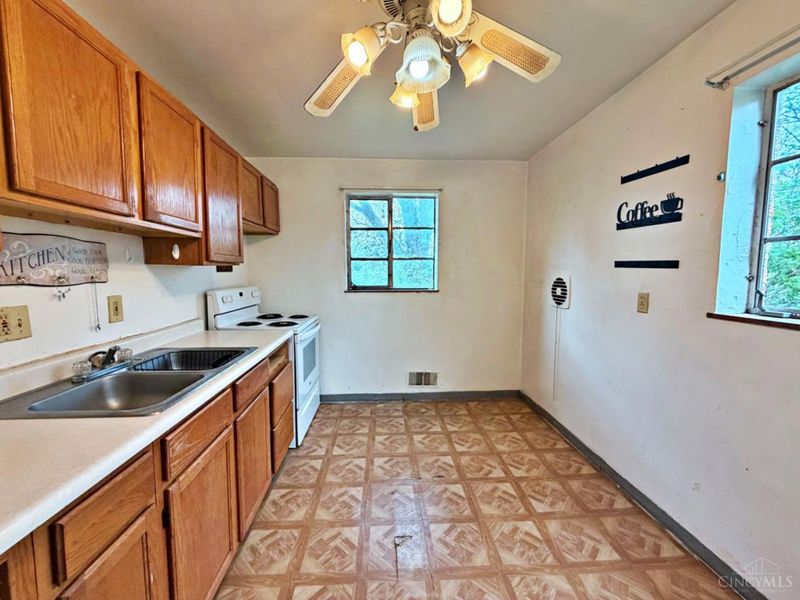 5110 Chantilly Drive, Delhi Twp, OH 45238 Photo 7