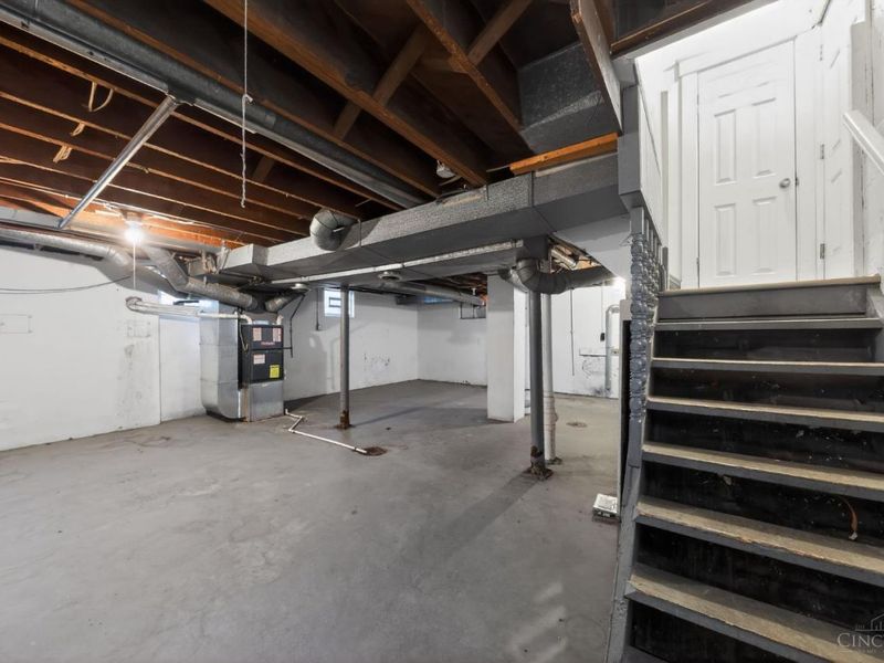 8627 Reading Road, Reading, OH 45215 Photo 19